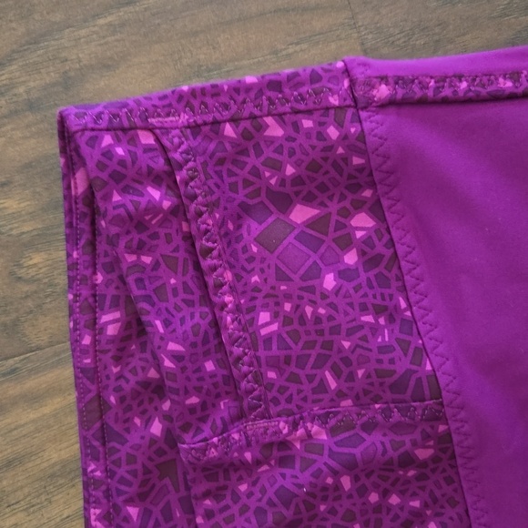 Lululemon Plum Purple Patterned Cropped Leggings Size 8 - Picture 7 of 8